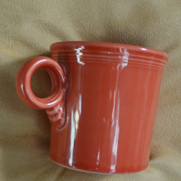 Poppy Fiesta Dinner Plate and Ring-handle Mug - Picture 9 of 9